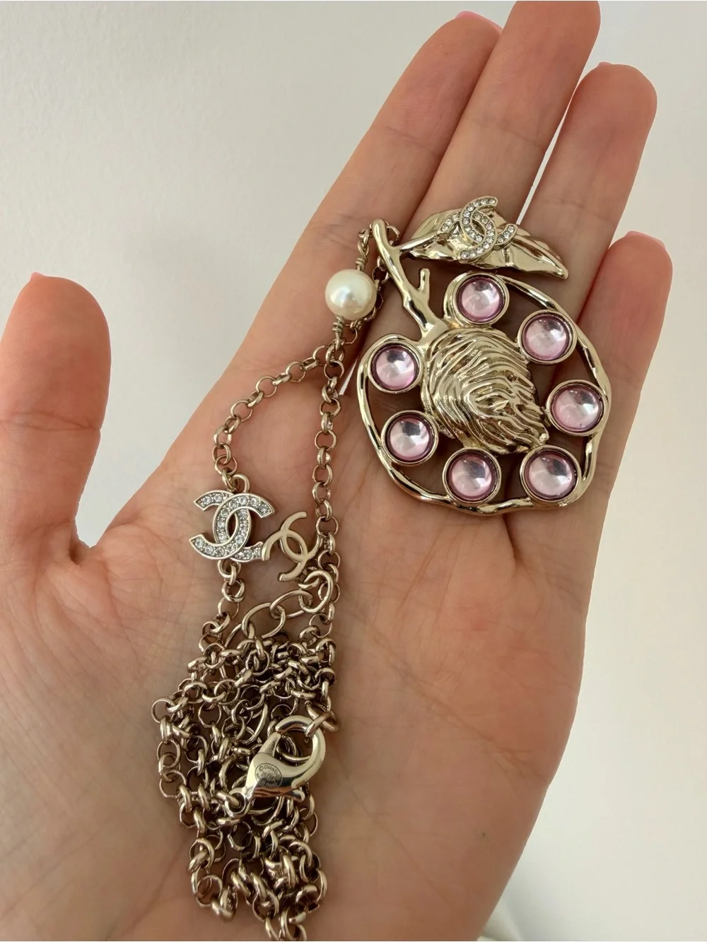 CHANEL Pendant Necklace with Pink Crystal Accents🌸